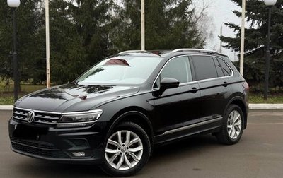 Volkswagen Tiguan II, 2018 год, 2 599 000 рублей, 1 фотография
