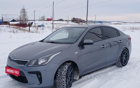 KIA Rio IV, 2019 год, 1 374 000 рублей, 4 фотография