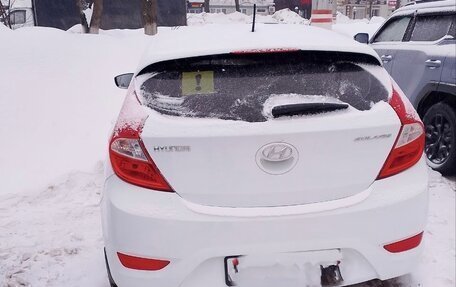 Hyundai Solaris II рестайлинг, 2013 год, 1 000 000 рублей, 2 фотография