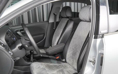 Volkswagen Polo VI (EU Market), 2017 год, 950 000 рублей, 10 фотография