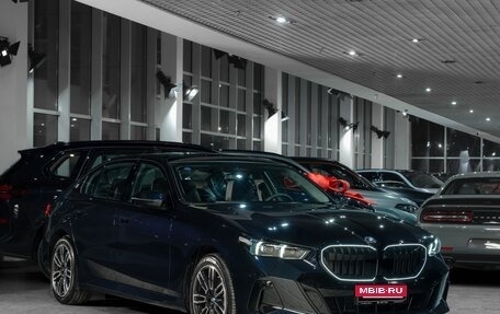 BMW 5 серия, 2025 год, 7 900 000 рублей, 3 фотография