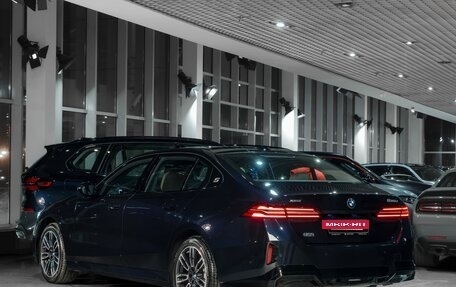 BMW 5 серия, 2025 год, 7 900 000 рублей, 6 фотография