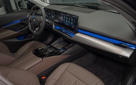 BMW 5 серия, 2025 год, 7 900 000 рублей, 21 фотография