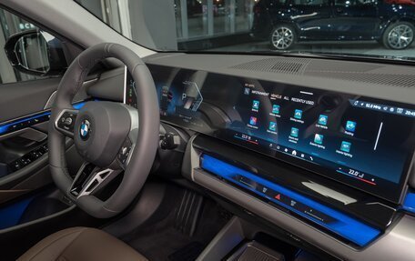 BMW 5 серия, 2025 год, 7 900 000 рублей, 22 фотография