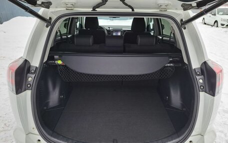 Toyota RAV4, 2017 год, 2 616 000 рублей, 10 фотография