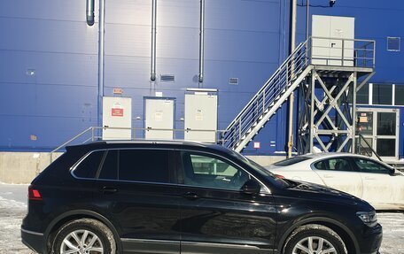 Volkswagen Tiguan II, 2018 год, 2 750 000 рублей, 3 фотография