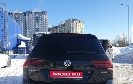 Volkswagen Tiguan II, 2018 год, 2 750 000 рублей, 5 фотография