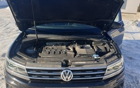 Volkswagen Tiguan II, 2018 год, 2 750 000 рублей, 18 фотография