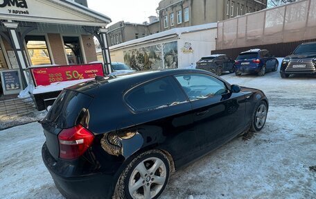 BMW 1 серия, 2008 год, 800 000 рублей, 2 фотография