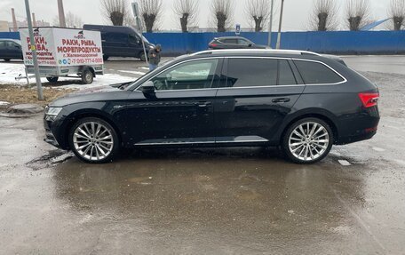 Skoda Superb III рестайлинг, 2021 год, 4 000 000 рублей, 5 фотография