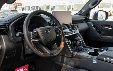 Toyota Land Cruiser, 2026 год, 12 420 000 рублей, 9 фотография