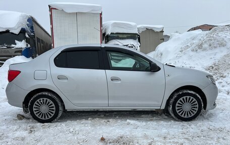 Renault Logan II, 2016 год, 465 000 рублей, 6 фотография