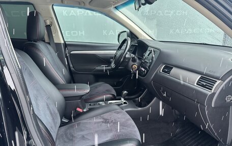 Mitsubishi Outlander III рестайлинг 3, 2016 год, 1 780 000 рублей, 7 фотография