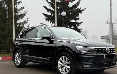 Volkswagen Tiguan II, 2018 год, 2 599 000 рублей, 2 фотография