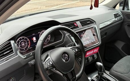 Volkswagen Tiguan II, 2018 год, 2 599 000 рублей, 10 фотография