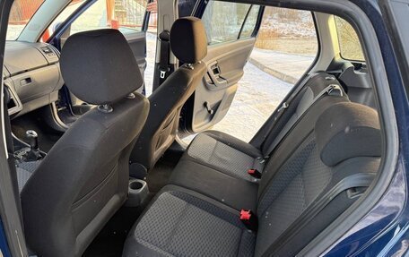 Skoda Fabia II, 2011 год, 800 000 рублей, 10 фотография