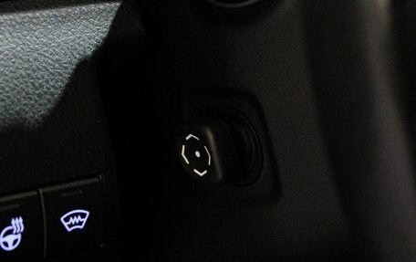 Toyota Camry, 2020 год, 3 649 000 рублей, 13 фотография