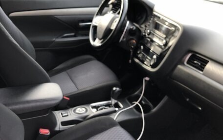 Mitsubishi Outlander III рестайлинг 3, 2012 год, 1 200 000 рублей, 4 фотография