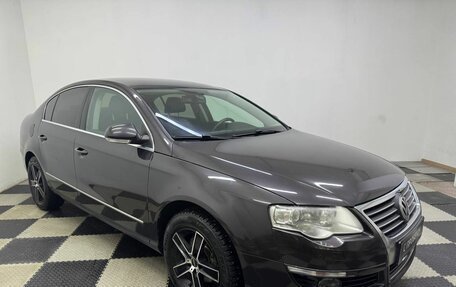Volkswagen Passat B6, 2007 год, 715 000 рублей, 3 фотография