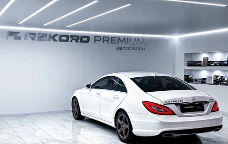 Mercedes-Benz CLS, 2014 год, 2 700 000 рублей, 29 фотография