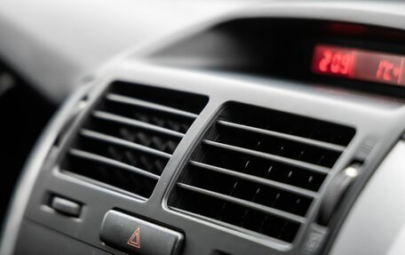 Suzuki Grand Vitara, 2005 год, 998 000 рублей, 24 фотография