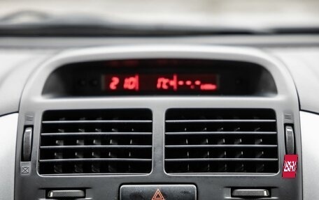 Suzuki Grand Vitara, 2005 год, 998 000 рублей, 22 фотография