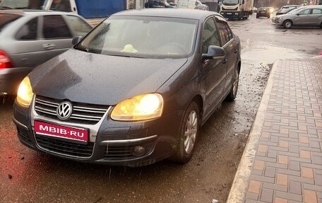 Volkswagen Jetta VI, 2008 год, 650 000 рублей, 1 фотография