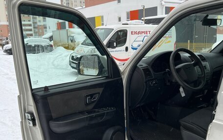 ЛуАЗ Patriot, 2014 год, 590 000 рублей, 15 фотография