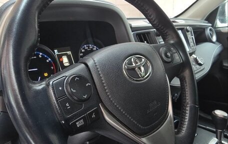 Toyota RAV4, 2017 год, 2 450 000 рублей, 2 фотография