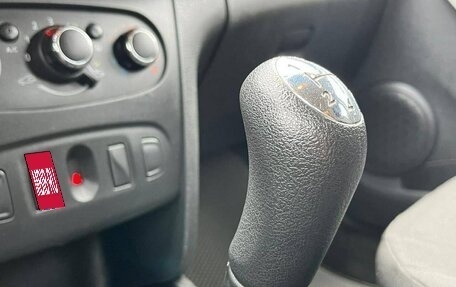 Renault Logan II, 2020 год, 1 550 000 рублей, 6 фотография
