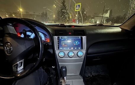 Toyota Camry, 2011 год, 1 100 000 рублей, 8 фотография