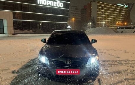 Toyota Camry, 2011 год, 1 100 000 рублей, 4 фотография