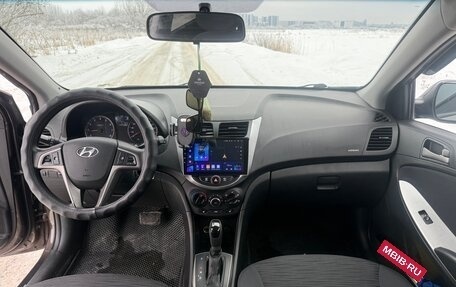 Hyundai Solaris II рестайлинг, 2015 год, 890 000 рублей, 15 фотография