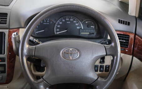 Toyota Ipsum II, 2001 год, 849 000 рублей, 12 фотография