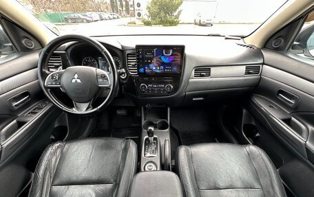 Mitsubishi Outlander III рестайлинг 3, 2013 год, 1 497 000 рублей, 18 фотография