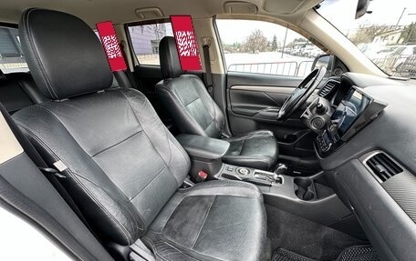 Mitsubishi Outlander III рестайлинг 3, 2013 год, 1 497 000 рублей, 21 фотография