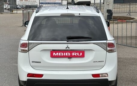 Mitsubishi Outlander III рестайлинг 3, 2013 год, 1 497 000 рублей, 29 фотография
