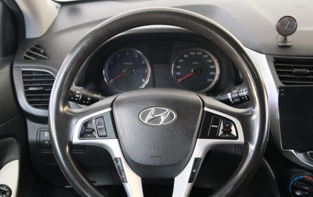 Hyundai Solaris II рестайлинг, 2012 год, 869 000 рублей, 13 фотография