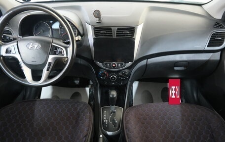 Hyundai Solaris II рестайлинг, 2012 год, 869 000 рублей, 16 фотография