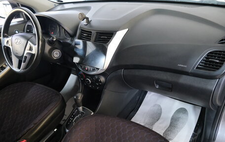 Hyundai Solaris II рестайлинг, 2012 год, 869 000 рублей, 21 фотография