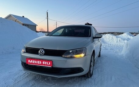 Volkswagen Jetta VI, 2014 год, 930 000 рублей, 3 фотография