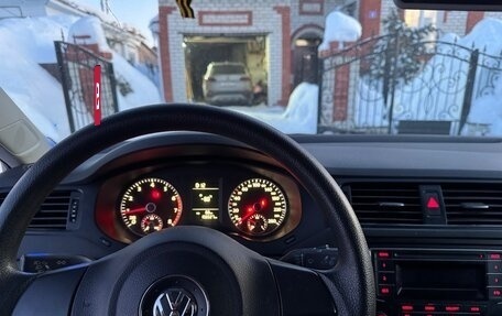 Volkswagen Jetta VI, 2014 год, 930 000 рублей, 9 фотография