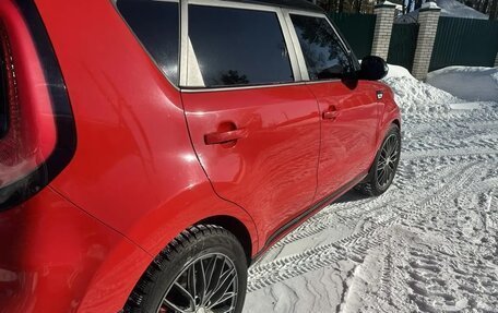 KIA Soul II рестайлинг, 2018 год, 1 900 000 рублей, 6 фотография