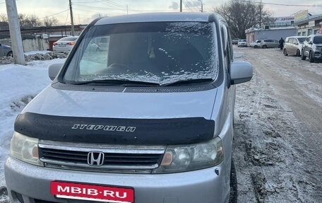 Honda Stepwgn II рестайлинг, 2004 год, 750 000 рублей, 2 фотография