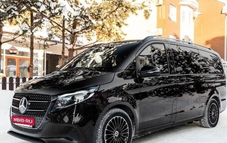 Mercedes-Benz V-Класс, 2024 год, 9 830 000 рублей, 5 фотография