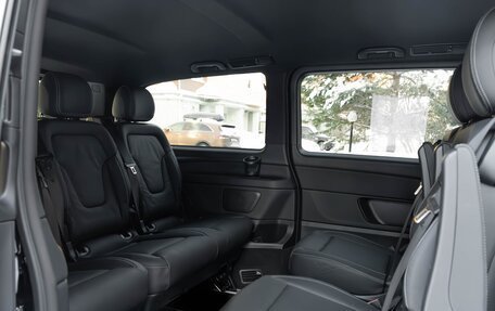 Mercedes-Benz V-Класс, 2024 год, 9 830 000 рублей, 21 фотография