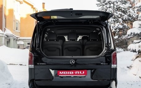 Mercedes-Benz V-Класс, 2024 год, 9 830 000 рублей, 14 фотография