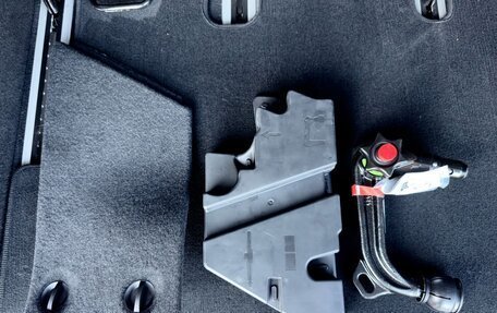 Mercedes-Benz V-Класс, 2024 год, 9 830 000 рублей, 33 фотография