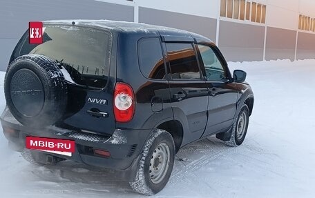 Chevrolet Niva I рестайлинг, 2020 год, 750 000 рублей, 2 фотография