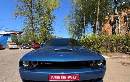 Dodge Challenger III рестайлинг 2, 2022 год, 8 500 000 рублей, 1 фотография